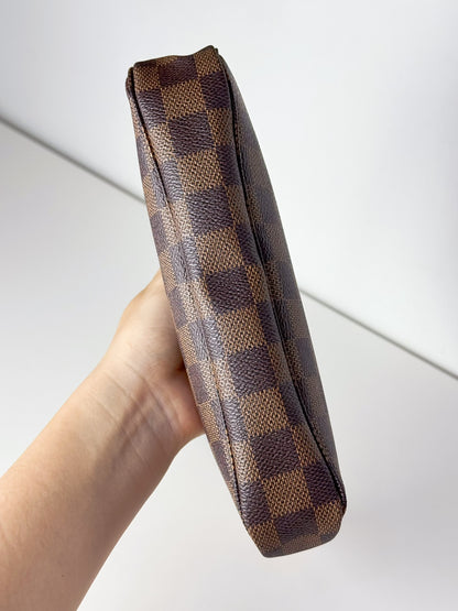 Louis Vuitton Vintage Damier Pochette Accessoires Shoulder Crossbody Bag