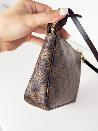 Louis Vuitton Vintage Damier Pochette Accessoires Shoulder Crossbody Bag