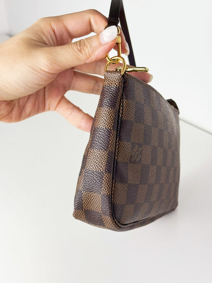 Louis Vuitton Vintage Damier Pochette Accessoires Shoulder Crossbody Bag