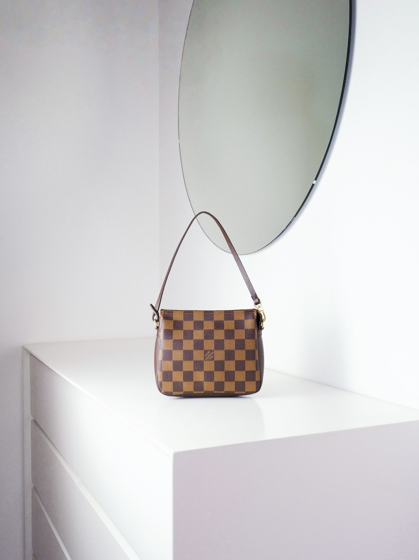 Louis Vuitton Vintage Damier Trousse Pochette Shoulder Crossbody Bag