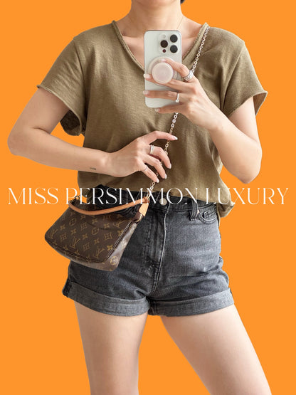 Louis Vuitton Vintage Pochette Accessoires Shoulder Crossbody Bag