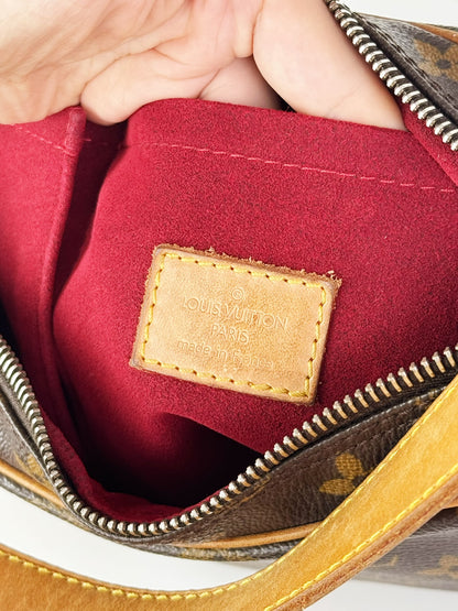 Louis Vuitton Vintage Croissant MM Shoulder Bag