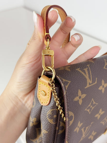 Louis Vuitton Vintage Favorite MM Shoulder Crossbody Bag