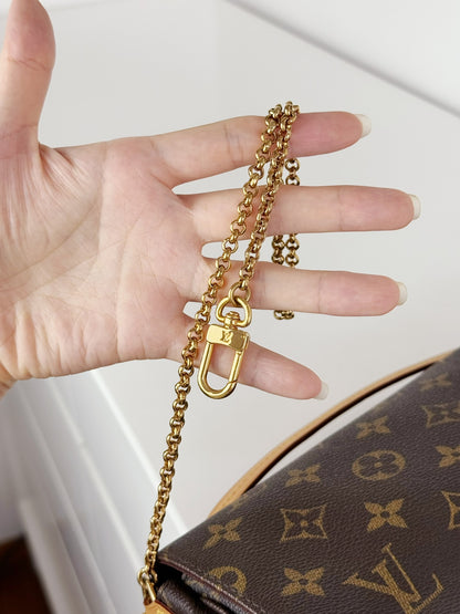 Louis Vuitton Vintage Favorite MM Shoulder Crossbody Bag