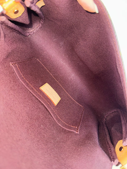 Louis Vuitton Vintage Favorite MM Shoulder Crossbody Bag