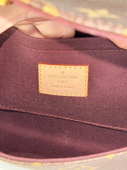 Louis Vuitton Vintage Favorite MM Shoulder Crossbody Bag