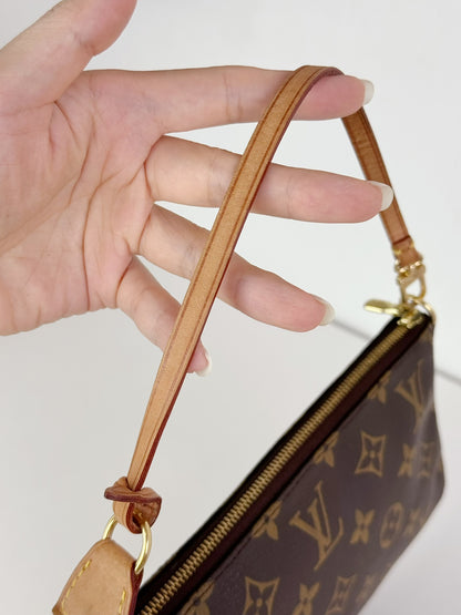 Louis Vuitton Vintage Pochette Accessoires Shoulder Crossbody Bag