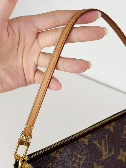 Louis Vuitton Vintage Pochette Accessoires Shoulder Crossbody Bag