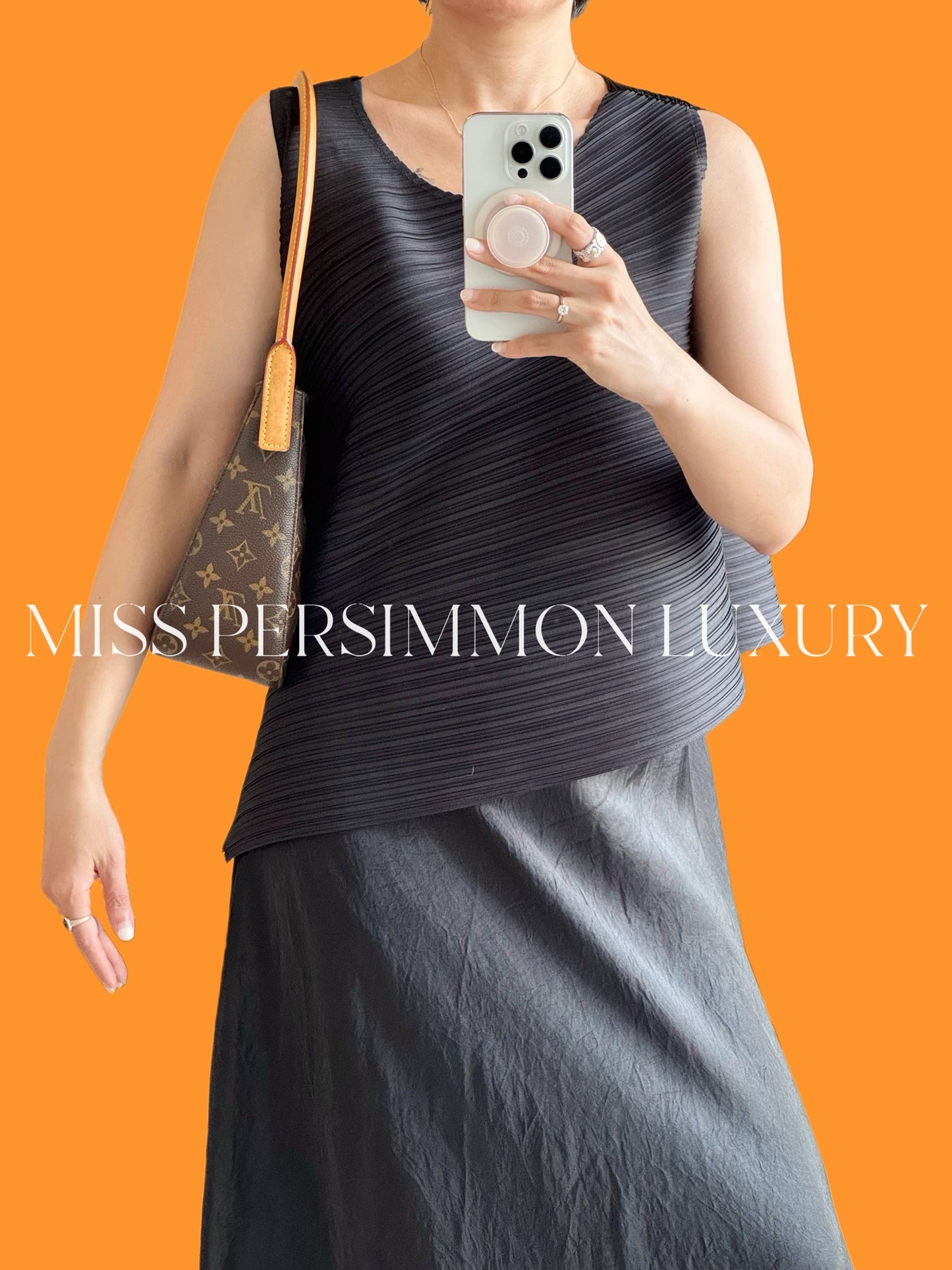 Louis Vuitton Vintage Looping MM Shoulder Bag