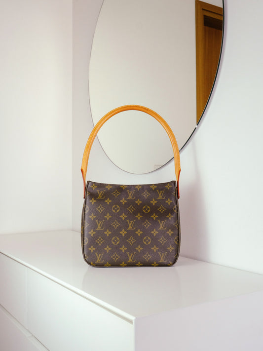 Louis Vuitton Vintage Looping MM Shoulder Bag