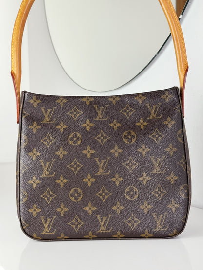 Louis Vuitton Vintage Looping MM Shoulder Bag