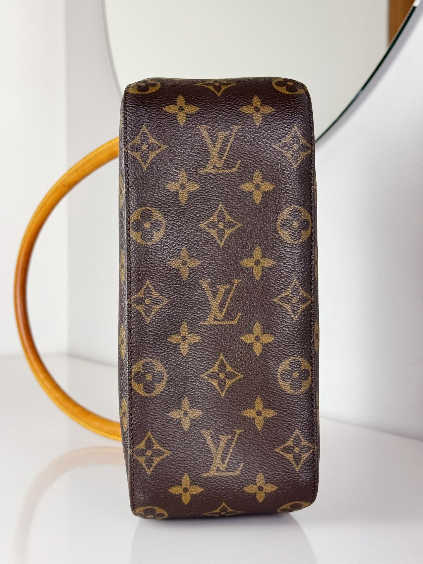 Louis Vuitton Vintage Looping MM Shoulder Bag