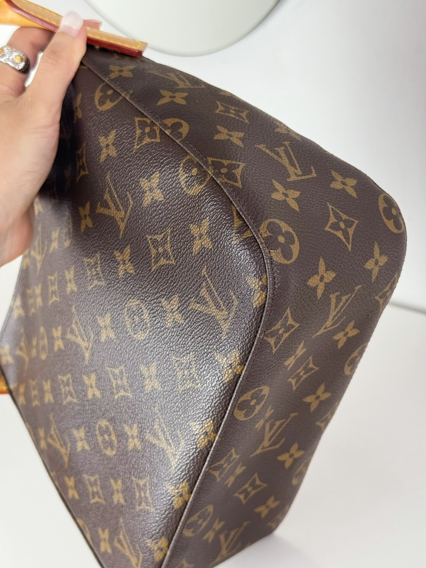 Louis Vuitton Vintage Looping MM Shoulder Bag