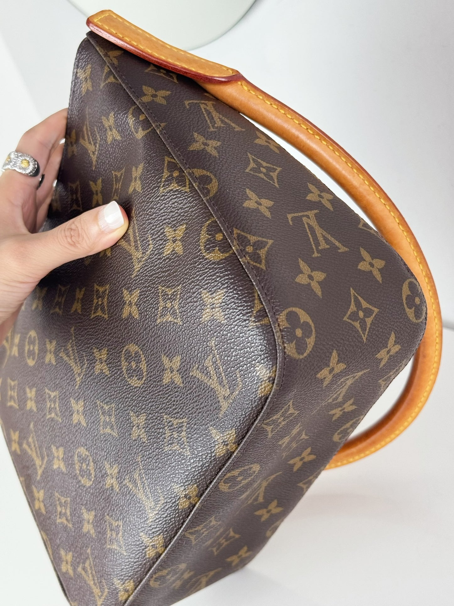 Louis Vuitton Vintage Looping MM Shoulder Bag