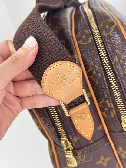 Louis Vuitton Vintage Reporter Shoulder Crossbody Bag