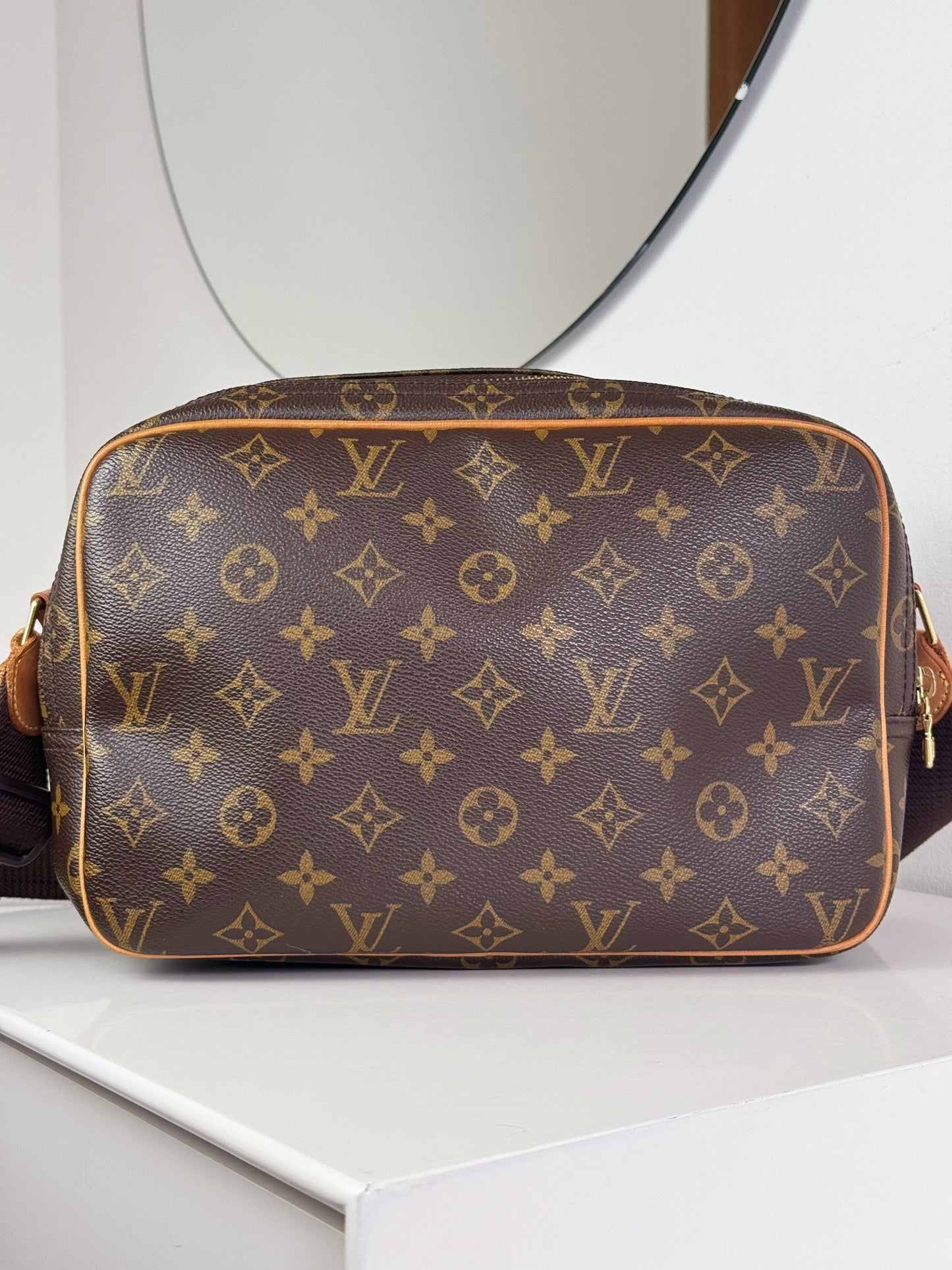 Louis Vuitton Vintage Reporter Shoulder Crossbody Bag