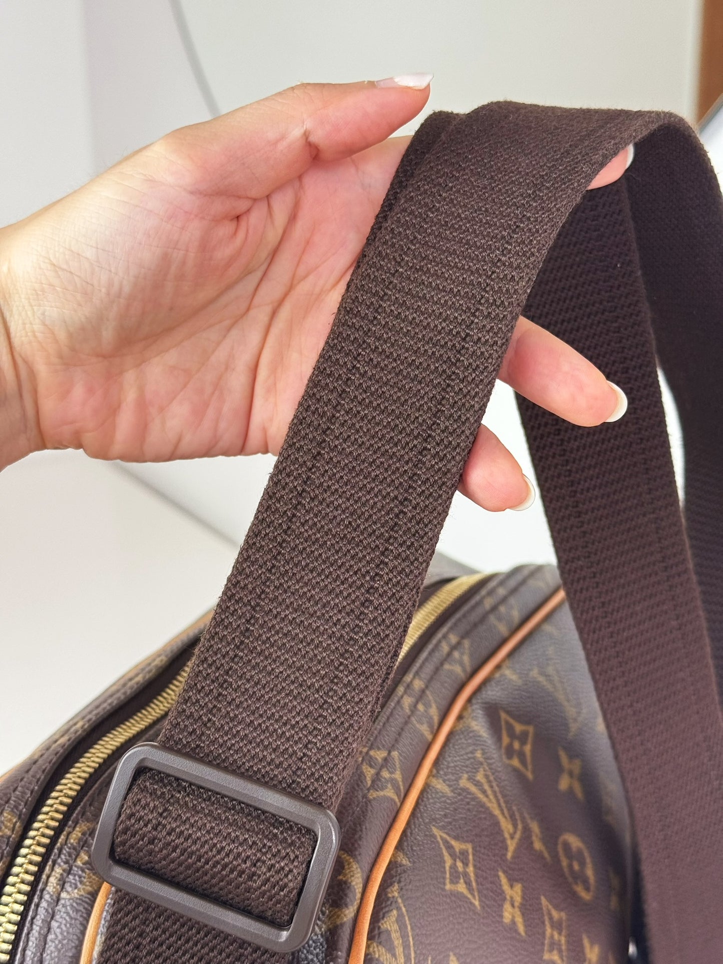 Louis Vuitton Vintage Reporter Shoulder Crossbody Bag