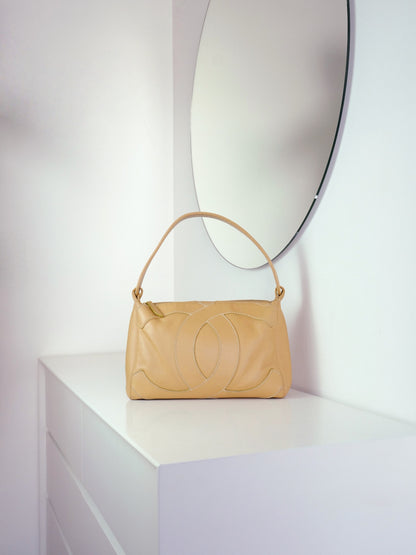 Chanel Vintage Beige Caviar Shoulder Bag