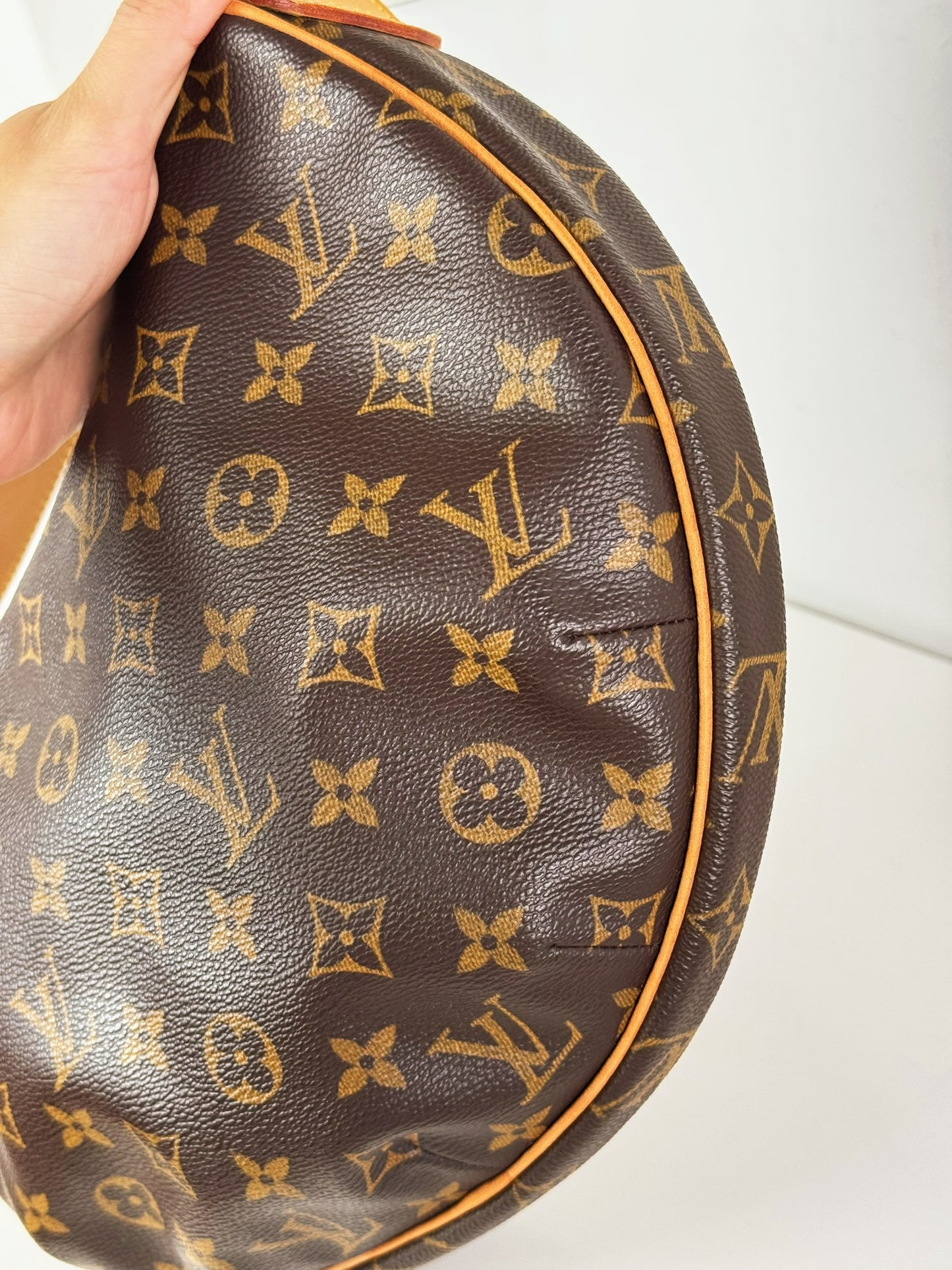 Louis Vuitton Vintage Croissant MM Shoulder Bag