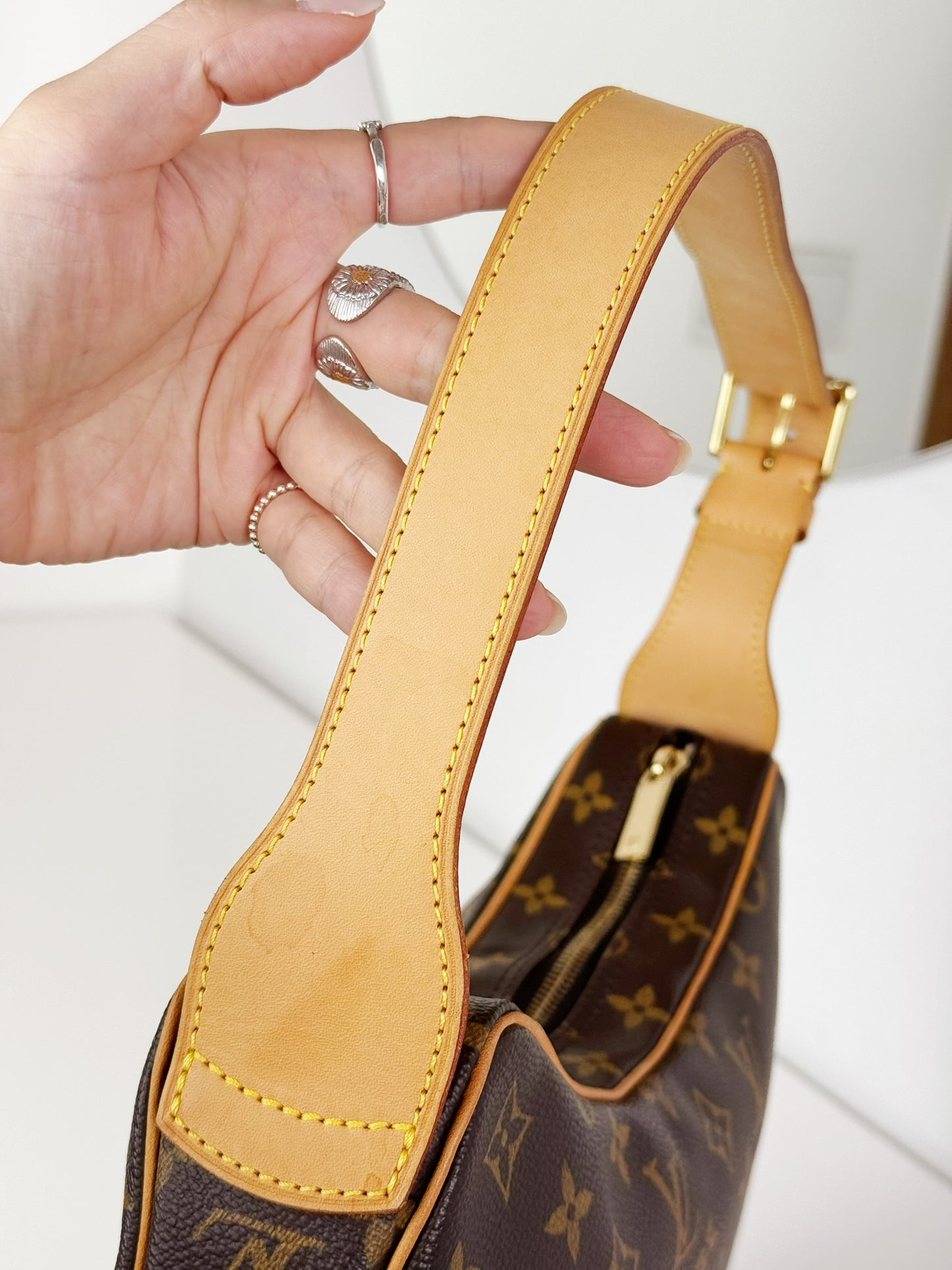 Louis Vuitton Vintage Croissant MM Shoulder Bag