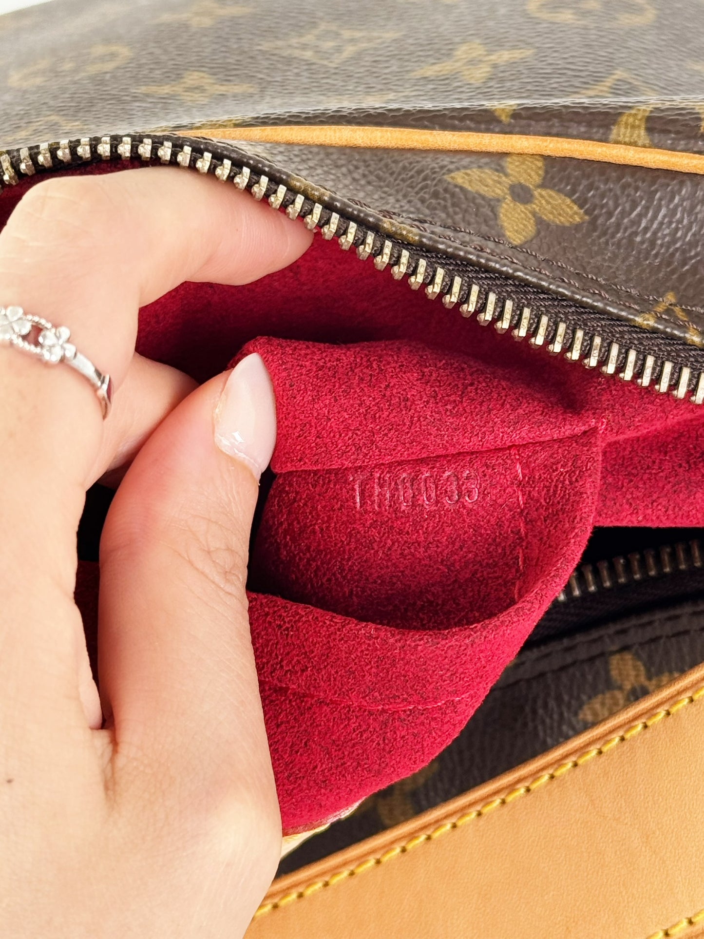 Louis Vuitton Vintage Croissant MM Shoulder Bag