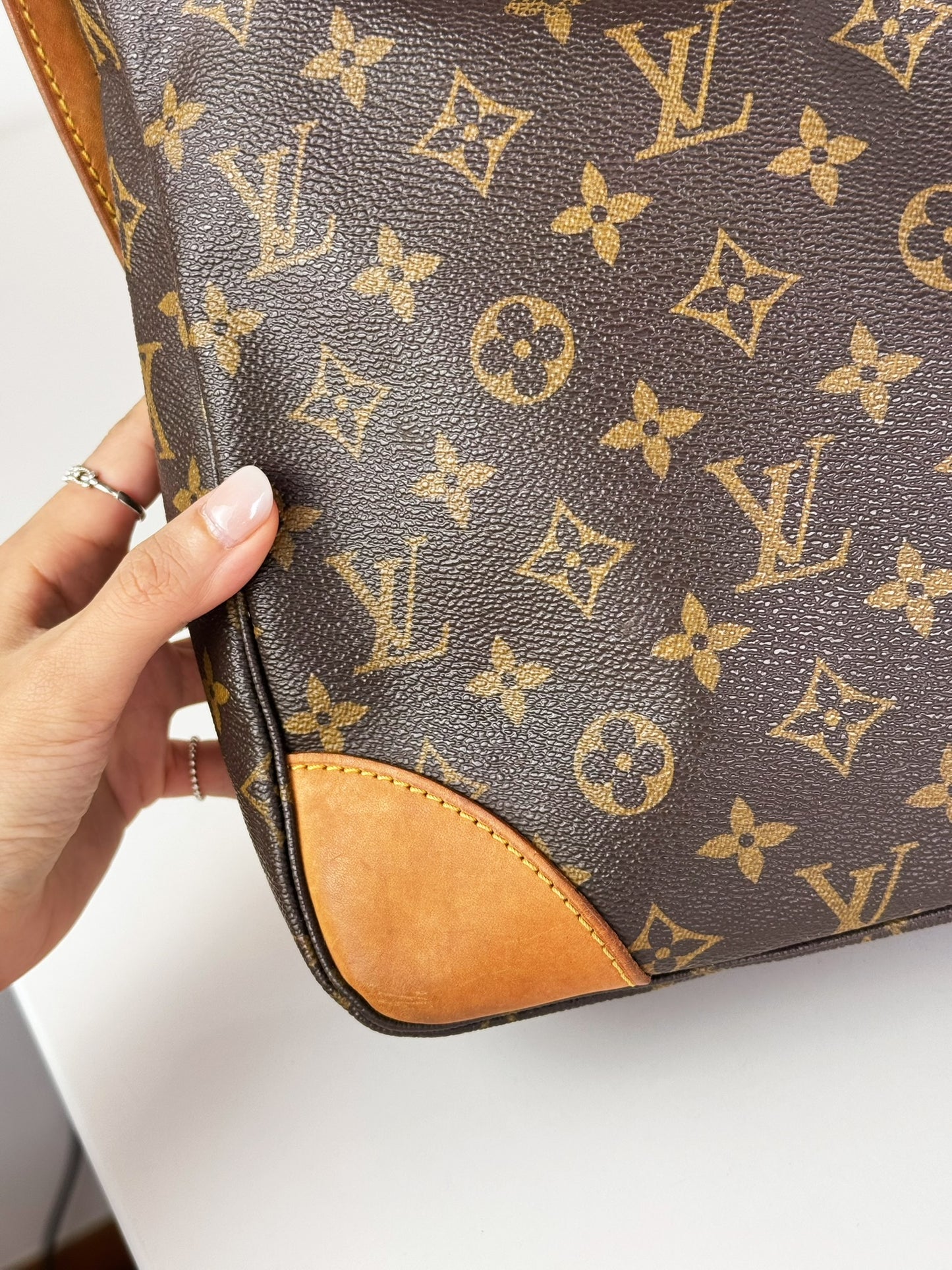 Louis Vuitton Vintage Boulogne Shoulder Crossbody Bag