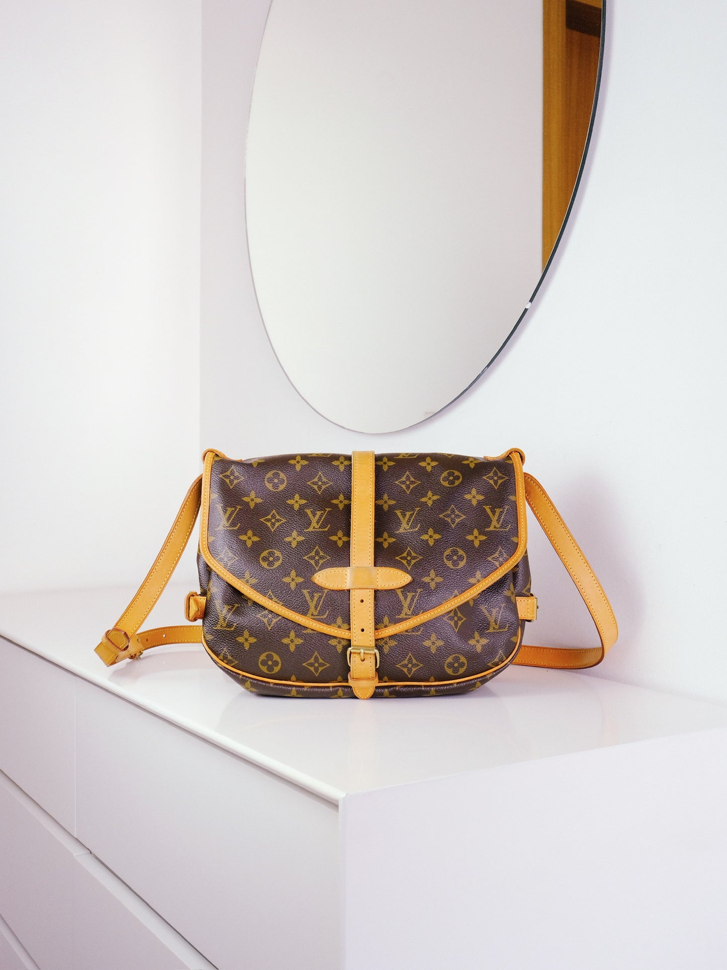 Louis Vuitton Vintage Saumur 30 Shoulder Crossbody Bag