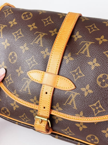Louis Vuitton Vintage Saumur 30 Shoulder Crossbody Bag