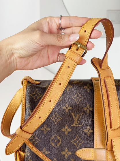 Louis Vuitton Vintage Saumur 30 Shoulder Crossbody Bag