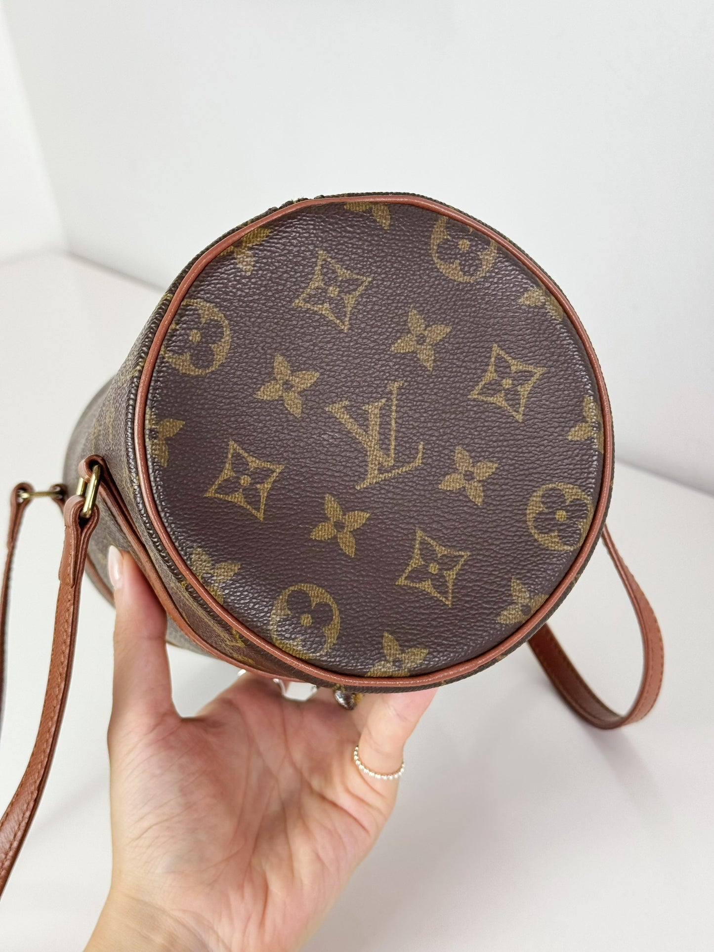 Louis Vuitton Vintage Papillon 26 Handbag Crossbody Bag