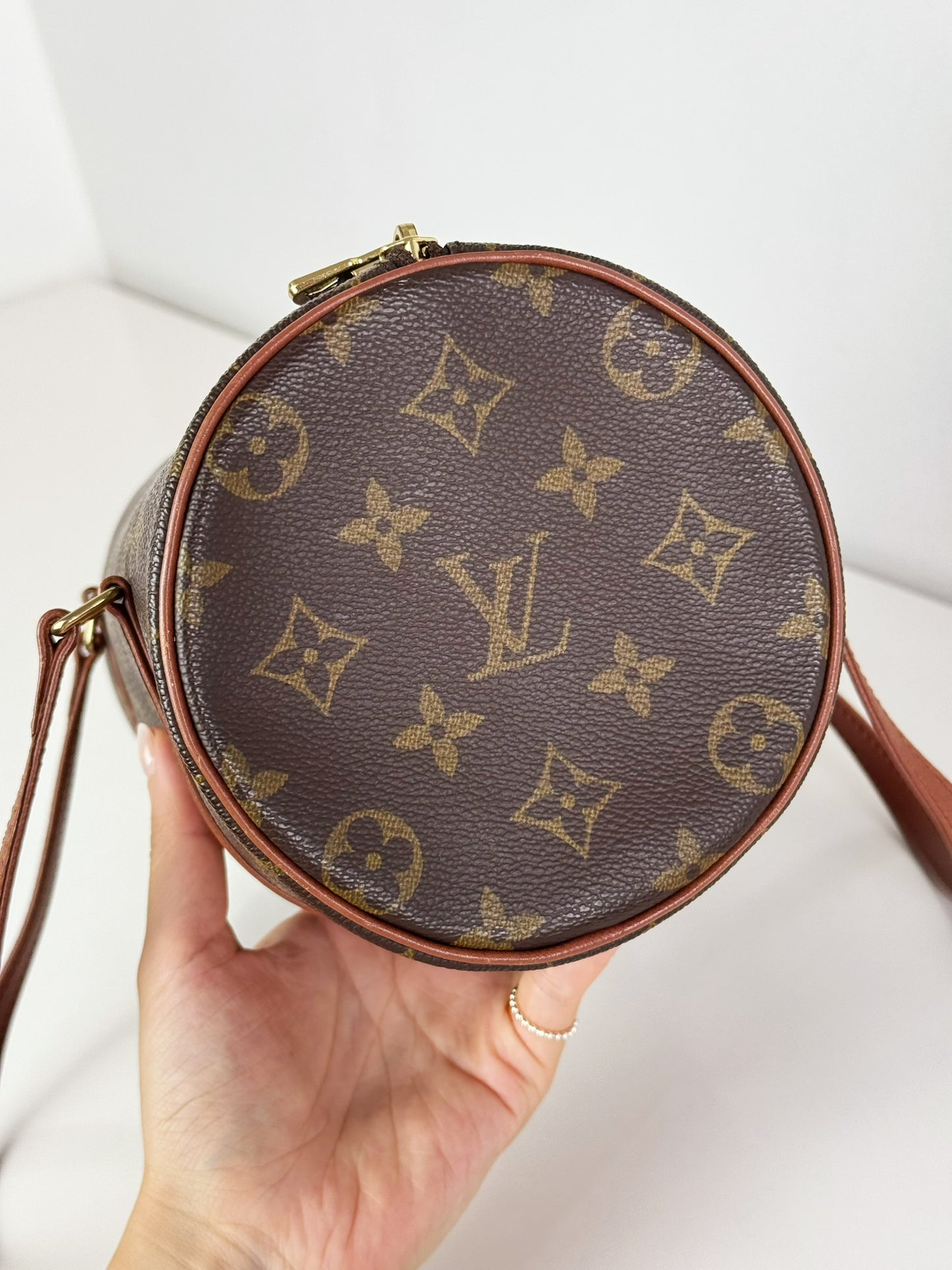 Louis Vuitton Vintage Papillon 26 Handbag Crossbody Bag