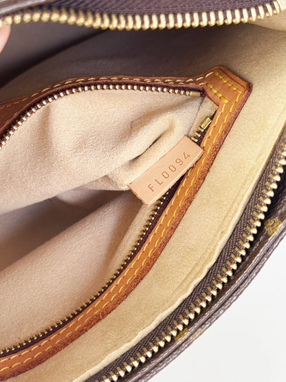 Louis Vuitton Vintage Looping MM Shoulder Bag