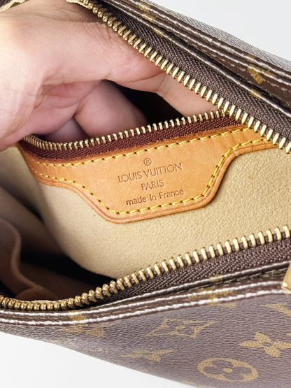 Louis Vuitton Vintage Looping MM Shoulder Bag