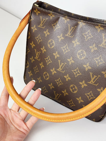 Louis Vuitton Vintage Looping MM Shoulder Bag