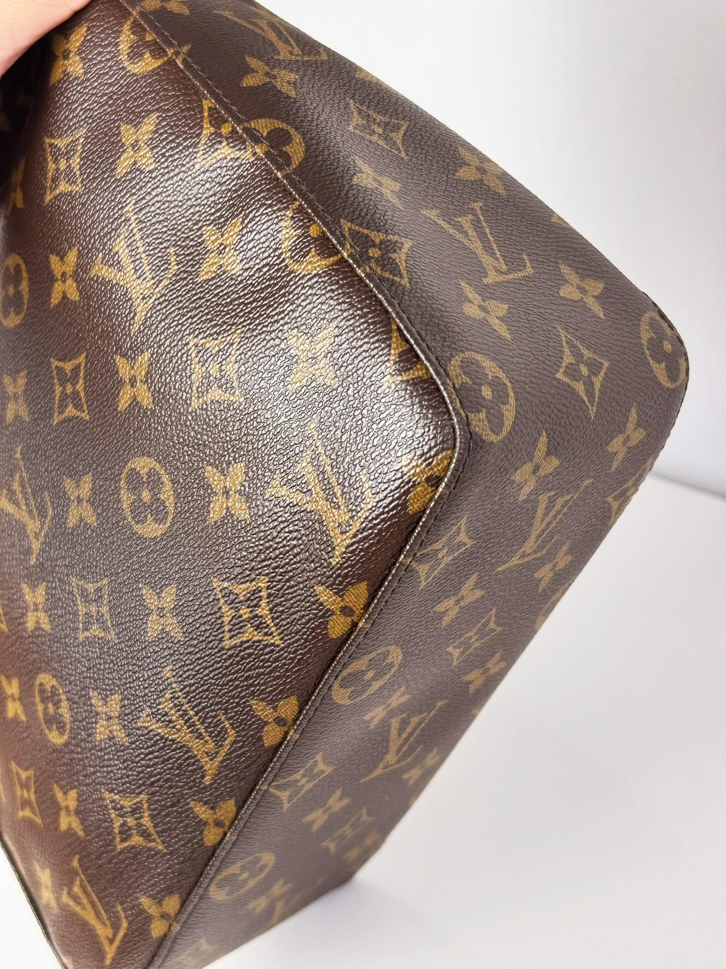 Louis Vuitton Vintage Looping MM Shoulder Bag