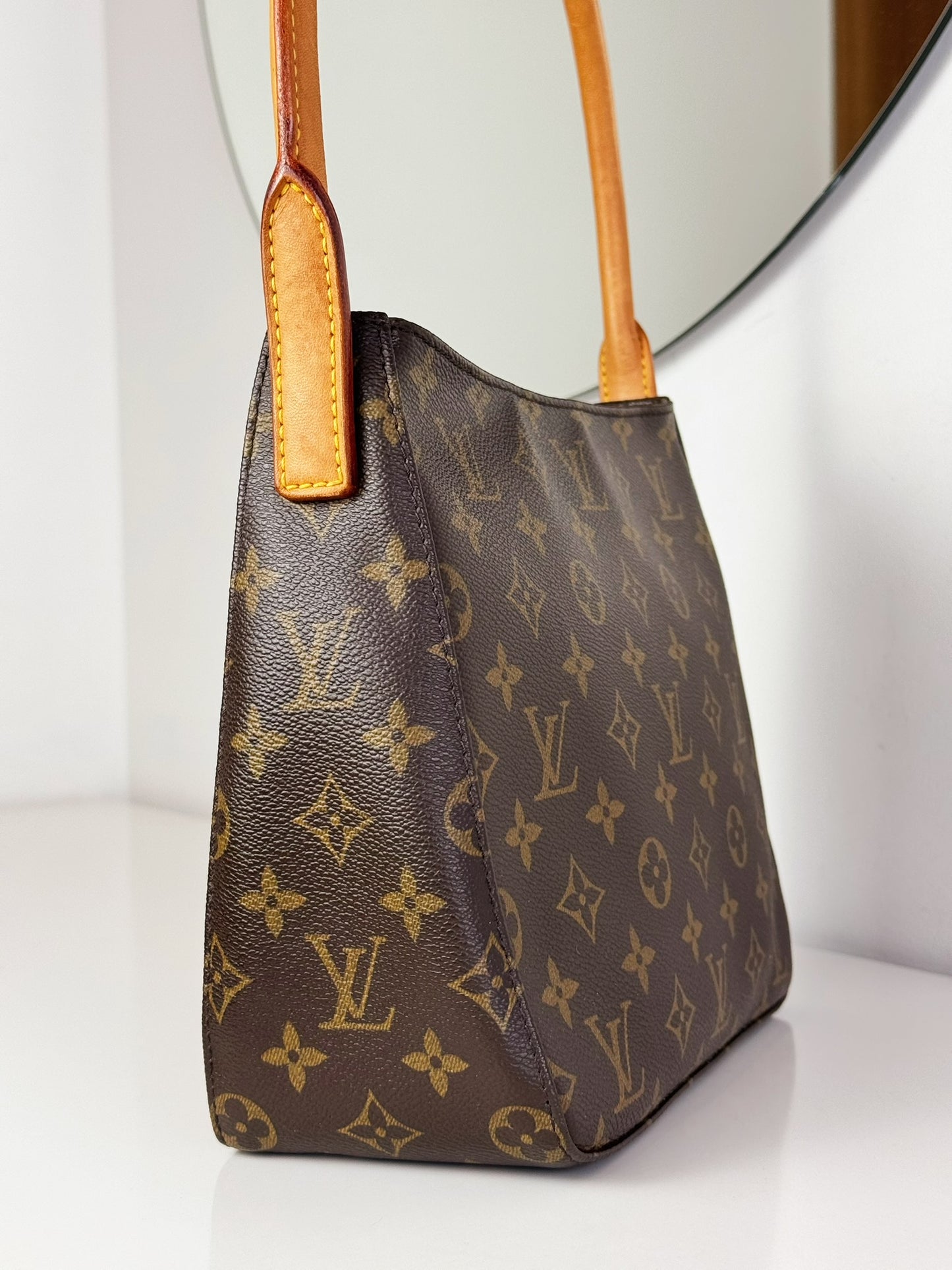Louis Vuitton Vintage Looping MM Shoulder Bag