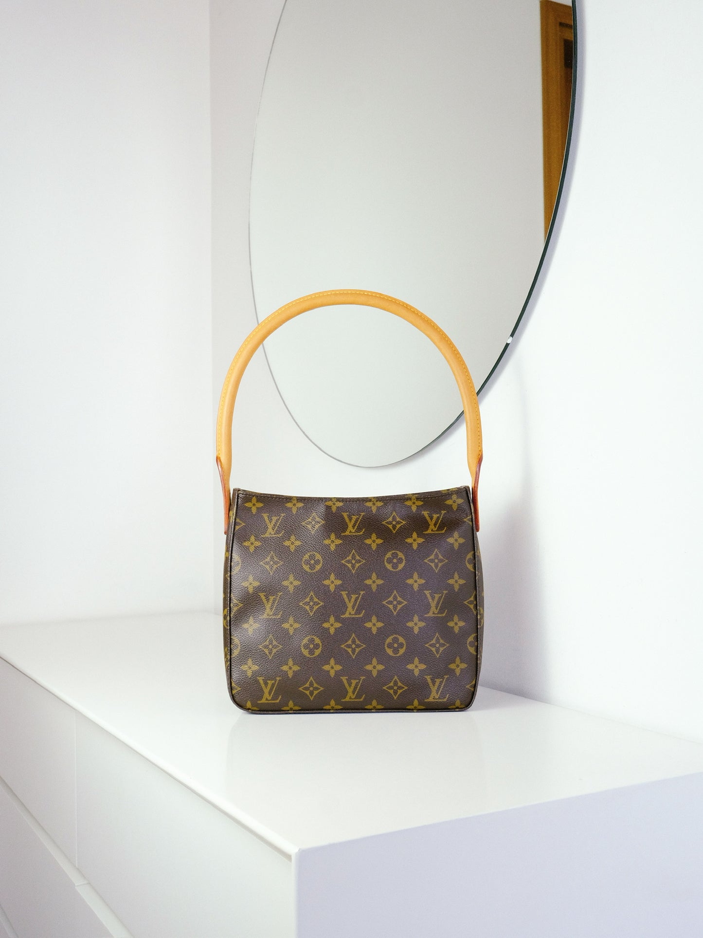 Louis Vuitton Vintage Looping MM Shoulder Bag