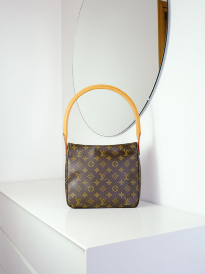 Louis Vuitton Vintage Looping MM Shoulder Bag