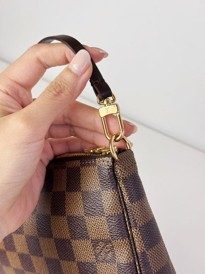 Louis Vuitton Vintage Damier Pochette Accessoires Shoulder Crossbody Bag