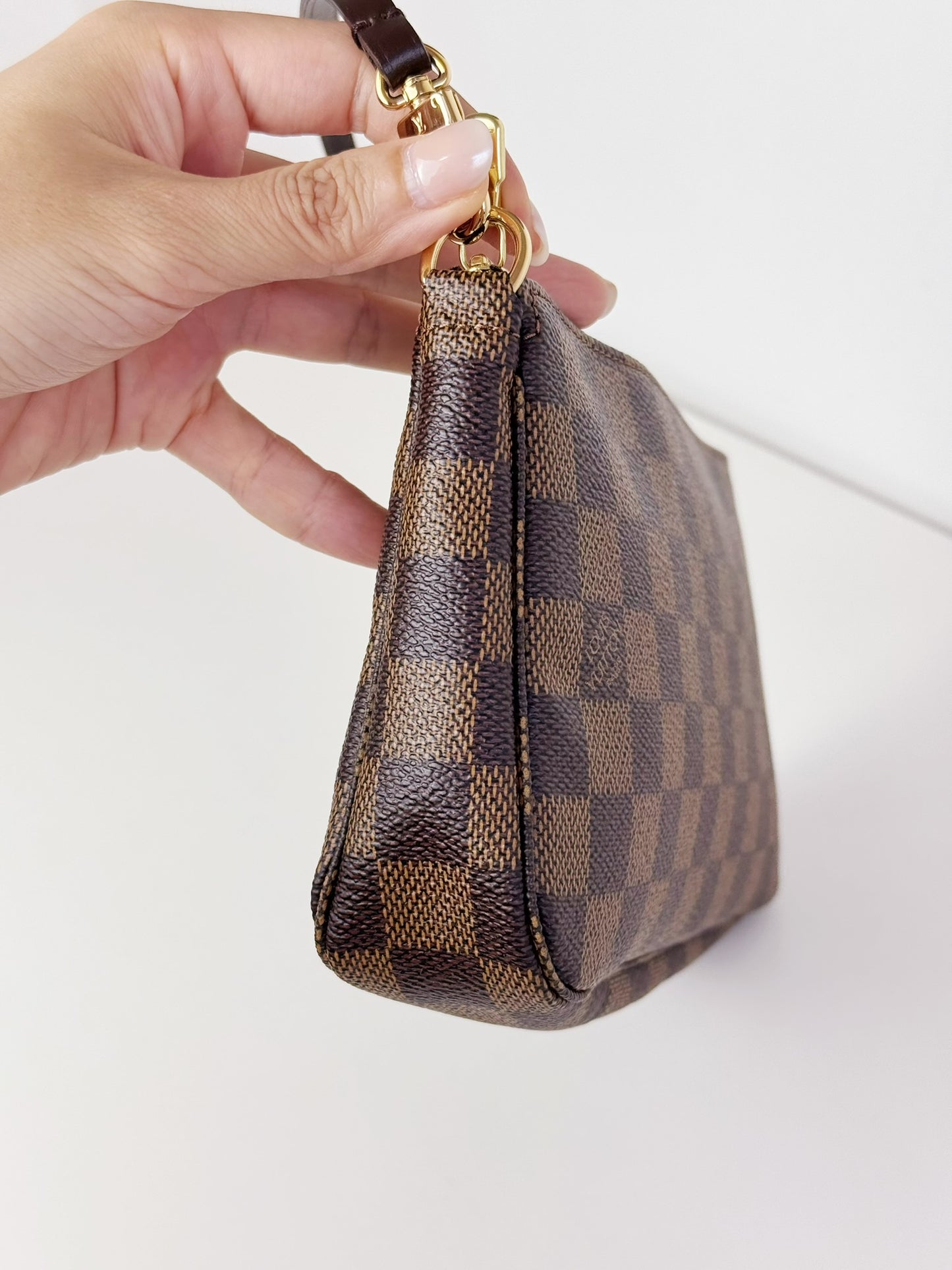 Louis Vuitton Vintage Damier Pochette Accessoires Shoulder Crossbody Bag