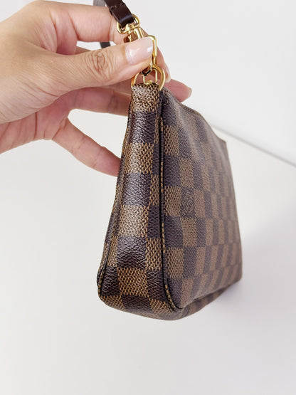 Louis Vuitton Vintage Damier Pochette Accessoires Shoulder Crossbody Bag