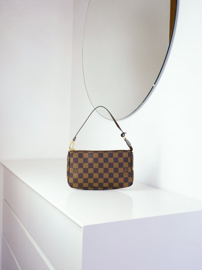 Louis Vuitton Vintage Damier Pochette Accessoires Shoulder Crossbody Bag
