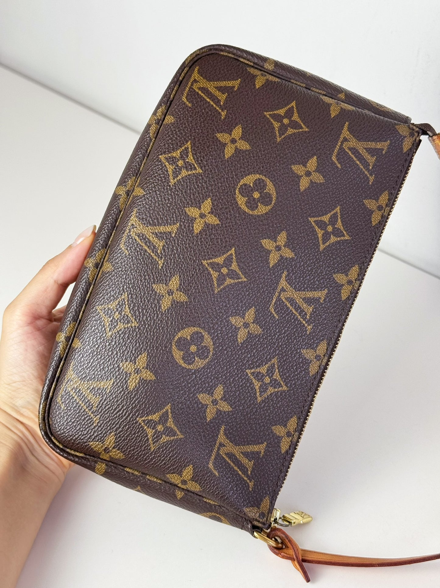 Louis Vuitton Vintage Pochette Accessoires Shoulder Crossbody Bag
