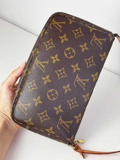 Louis Vuitton Vintage Pochette Accessoires Shoulder Crossbody Bag