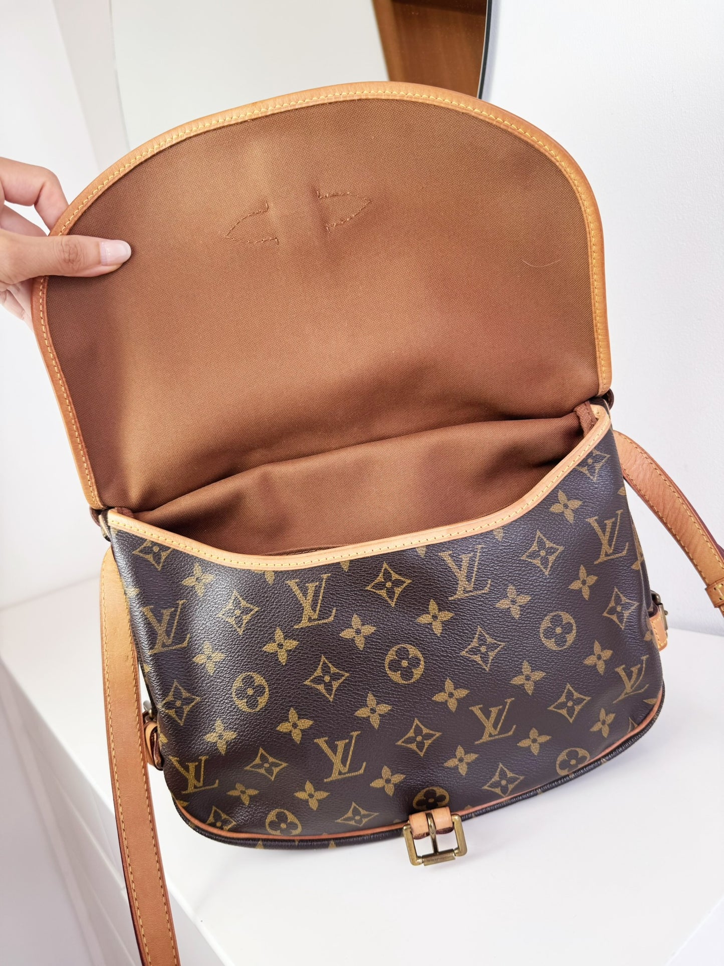 Louis Vuitton Vintage Saumur 30 Shoulder Crossbody Bag