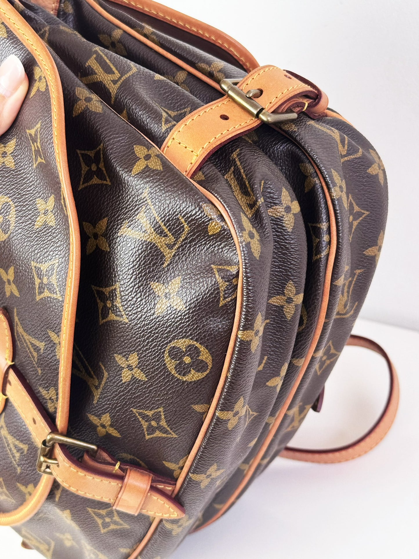 Louis Vuitton Vintage Saumur 30 Shoulder Crossbody Bag