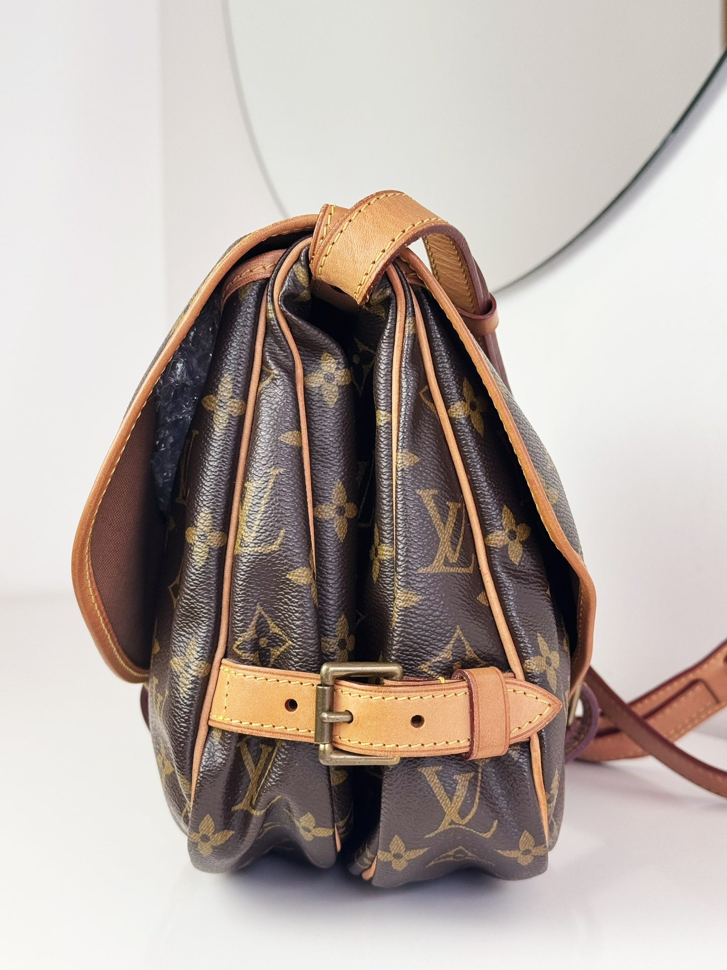 Louis Vuitton Vintage Saumur 30 Shoulder Crossbody Bag