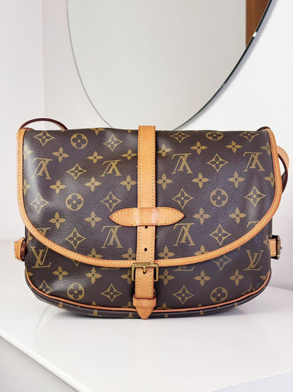Louis Vuitton Vintage Saumur 30 Shoulder Crossbody Bag