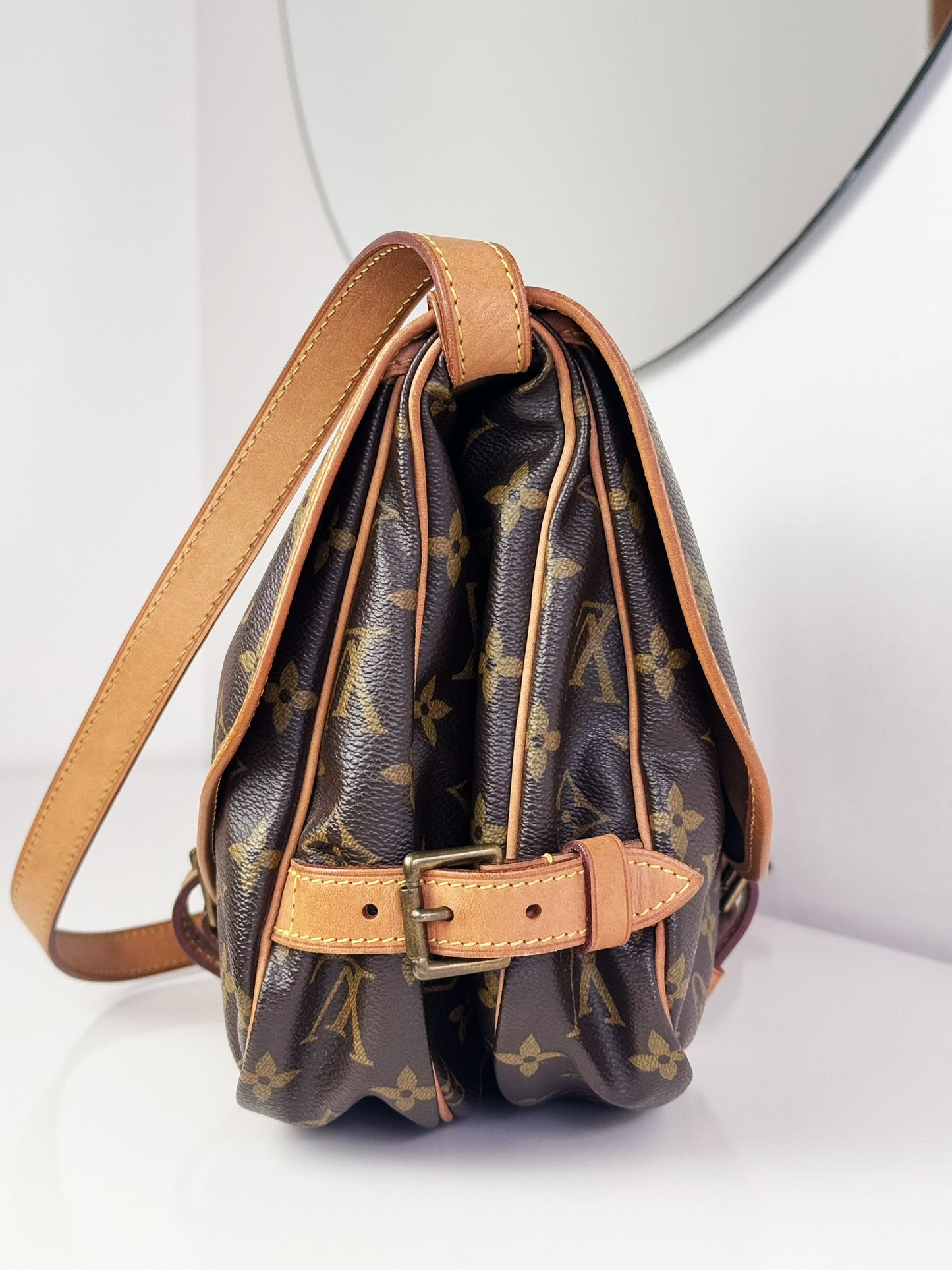 Louis Vuitton Vintage Saumur 30 Shoulder Crossbody Bag