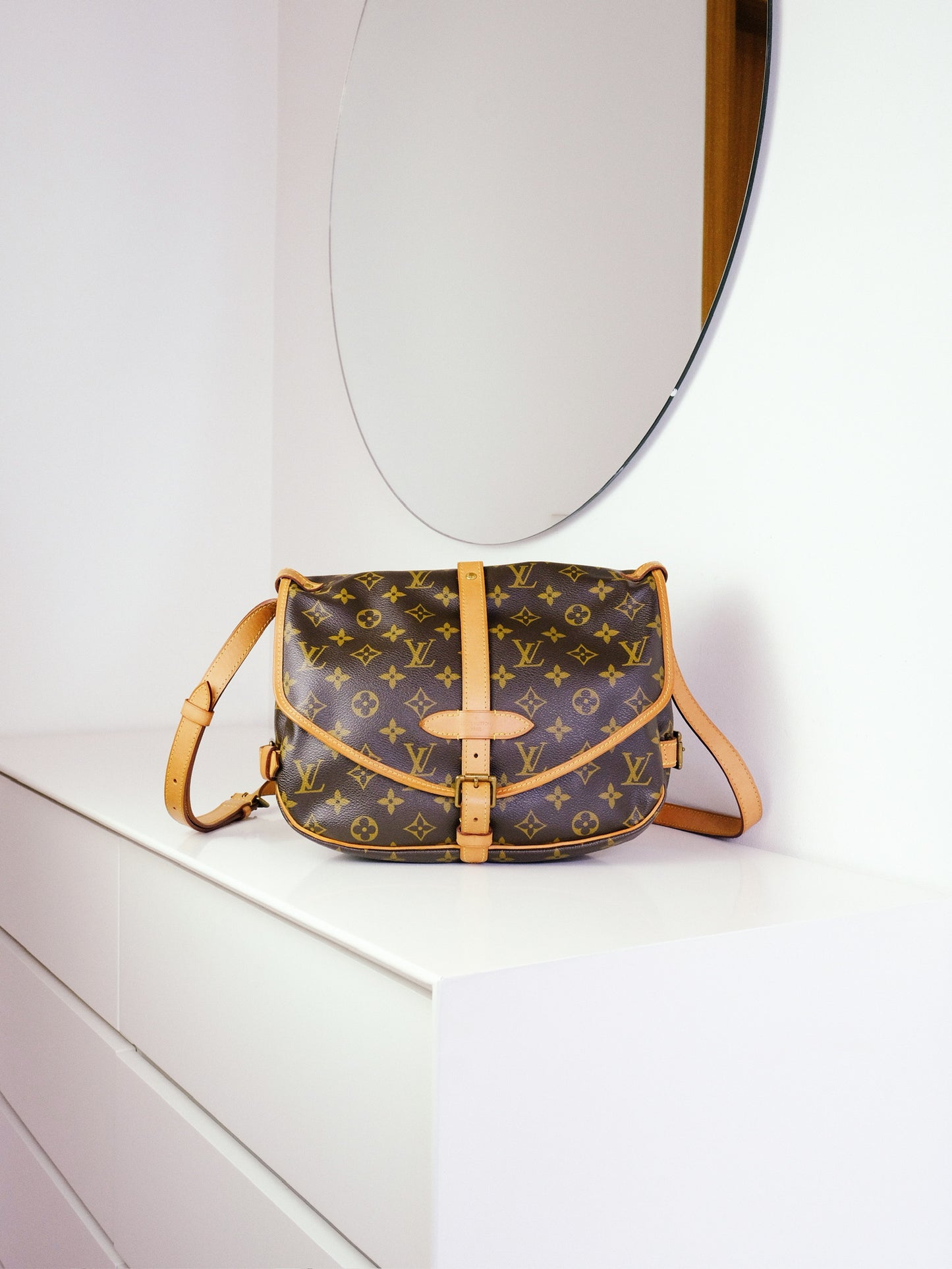 Louis Vuitton Vintage Saumur 30 Shoulder Crossbody Bag